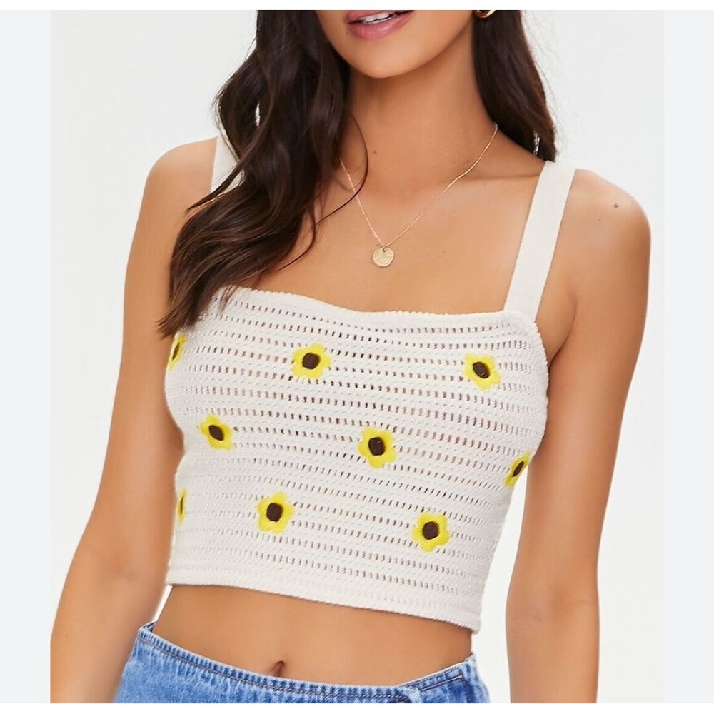 Embroidered flower Zara crop top. Size large‎ Bohemian Beach Daisy